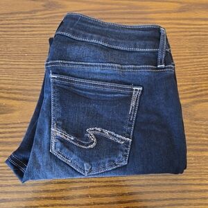 Silver Jeans Suki Straight Size W31/L29 EUC!